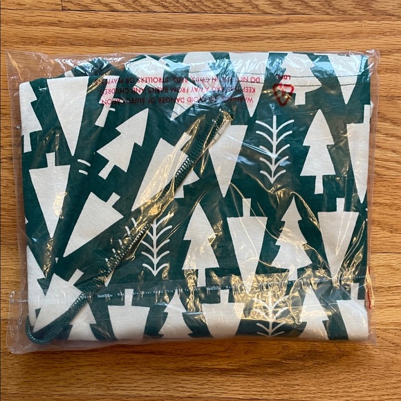 Hanna Andersson Holiday HannaJams™ Pajama Set - Picture 6 of 6